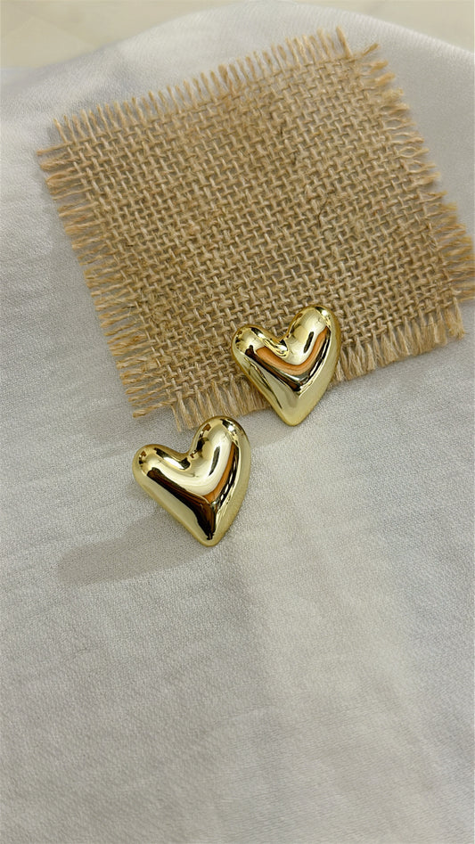 Heart Stud in Gold