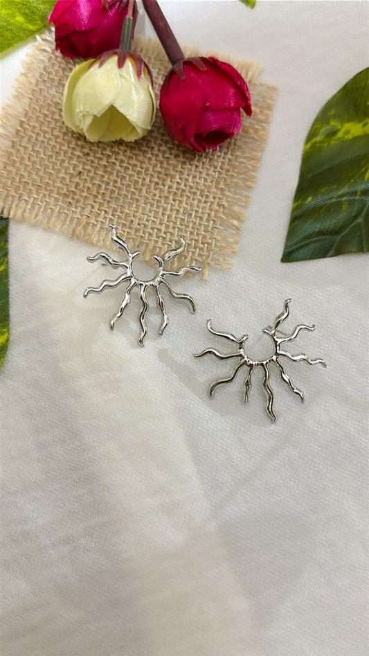 Rays Studs in Silver