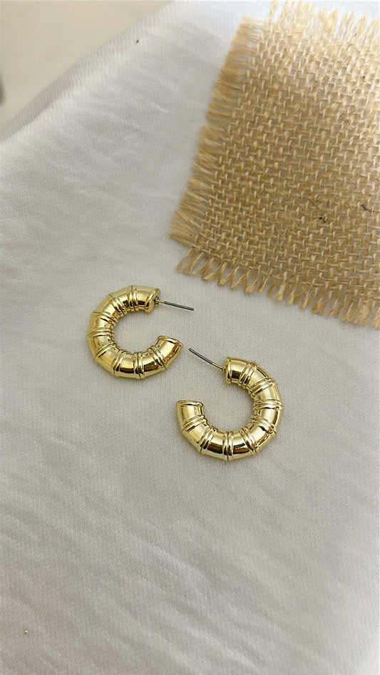 Hatke Hoops 4 in Gold