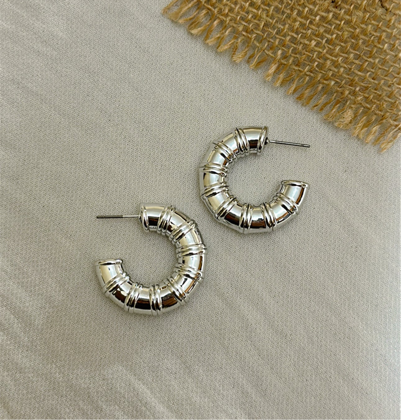 Hatke Hoops 4 in Silver