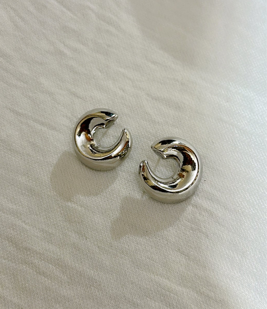 Twisted Studs in Silver