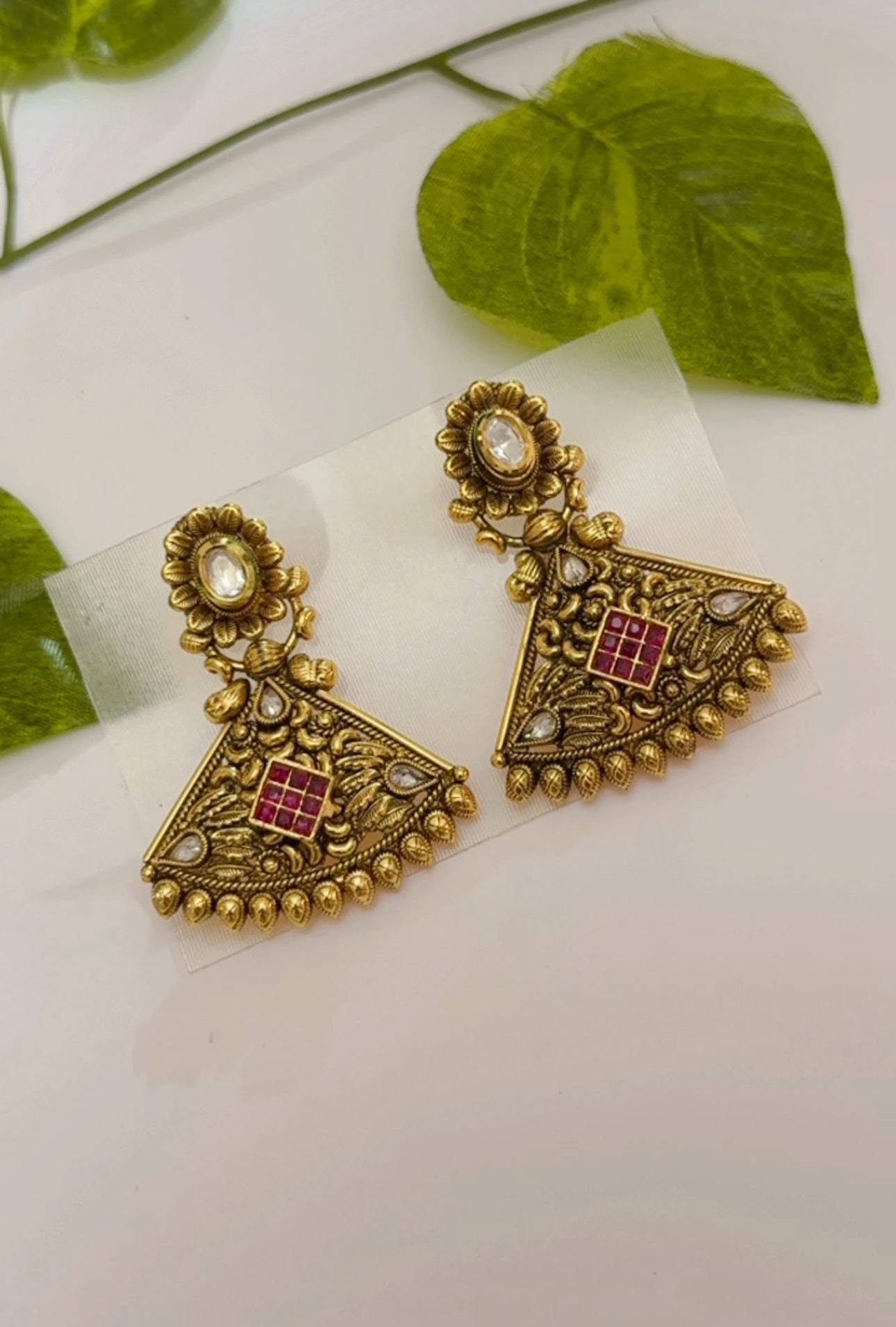 Meet Kundan Danglers