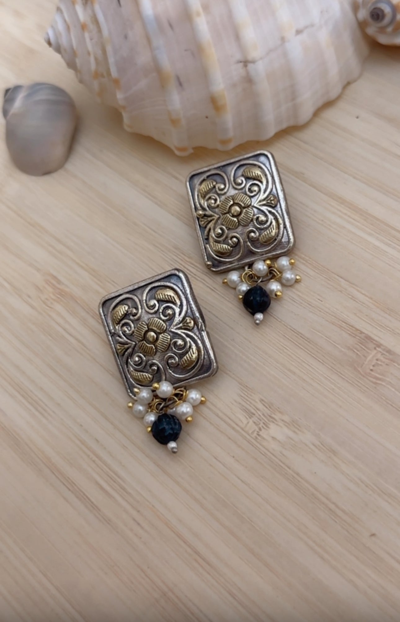 Shipra Dual Tone Earrings 2
