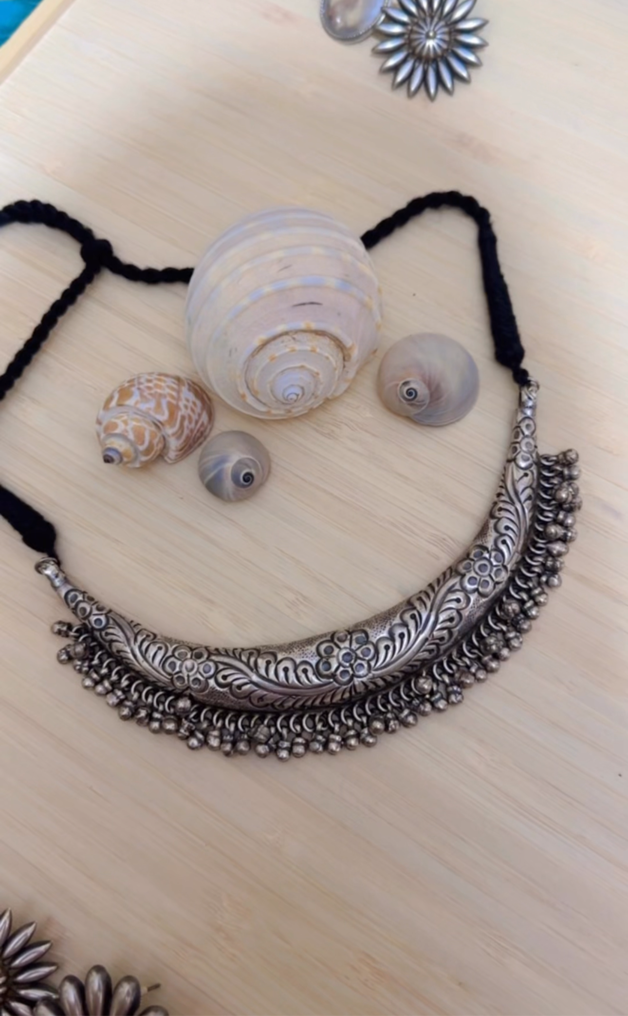 Jhankaar Handcrafted Hasli