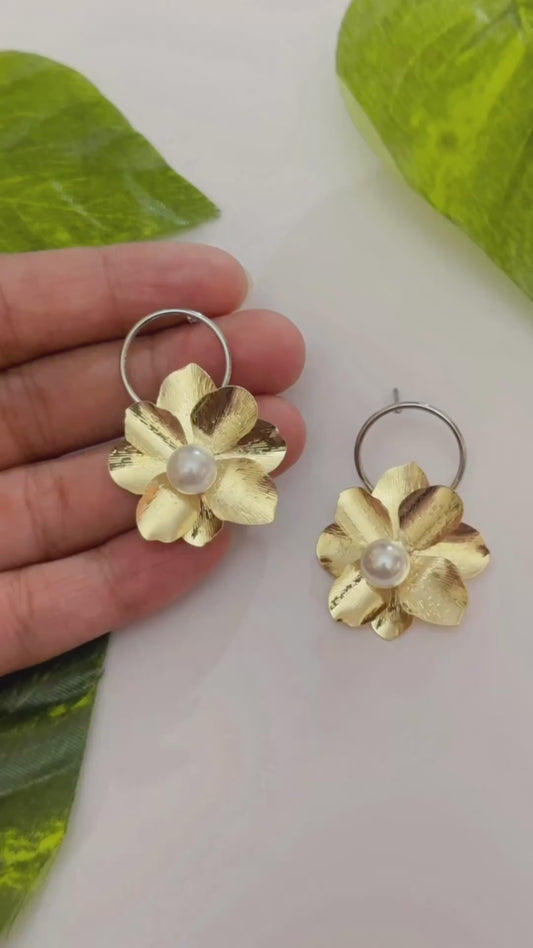 Flower on a Circle